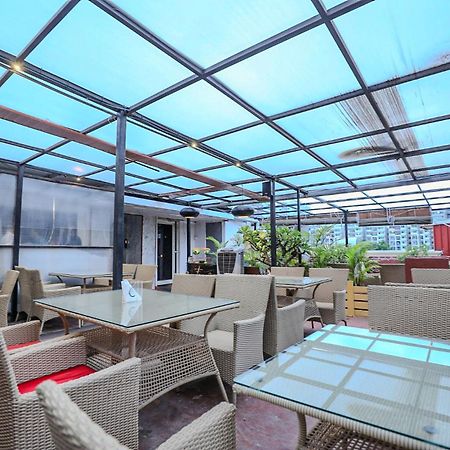 Hotel White Fields Hitec City, Haiderabad Buitenkant foto