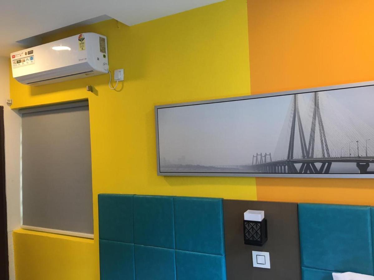 Hotel White Fields Hitec City, Haiderabad Buitenkant foto