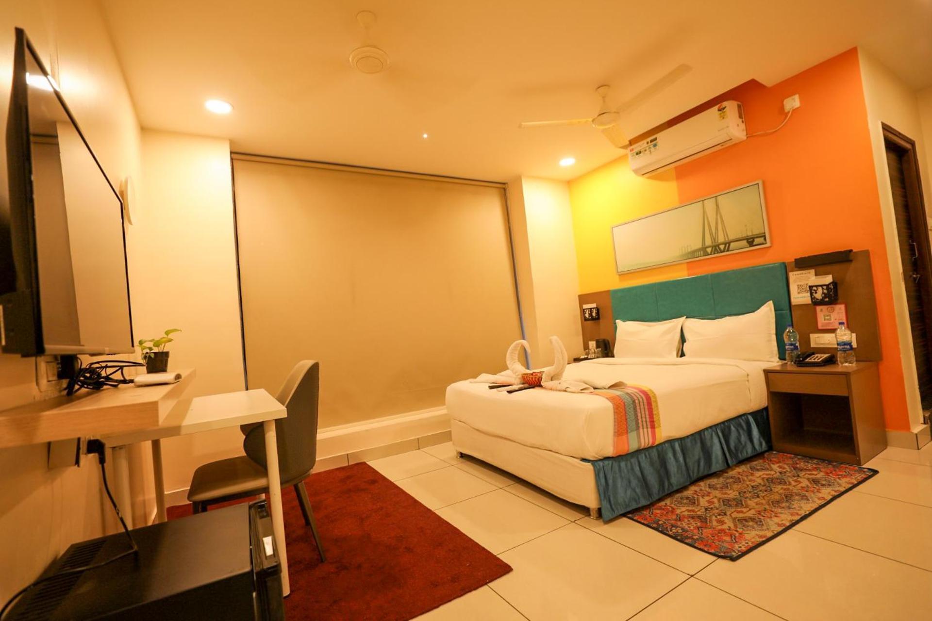 Hotel White Fields Hitec City, Haiderabad Buitenkant foto