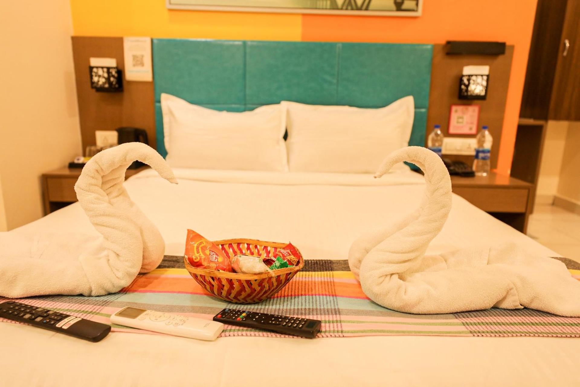 Hotel White Fields Hitec City, Haiderabad Buitenkant foto