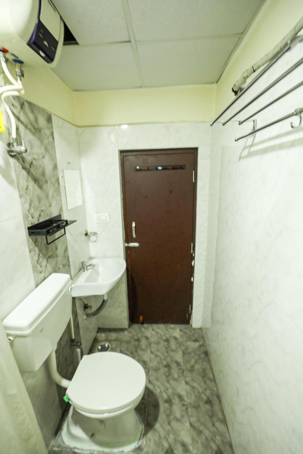 Hotel White Fields Hitec City, Haiderabad Buitenkant foto